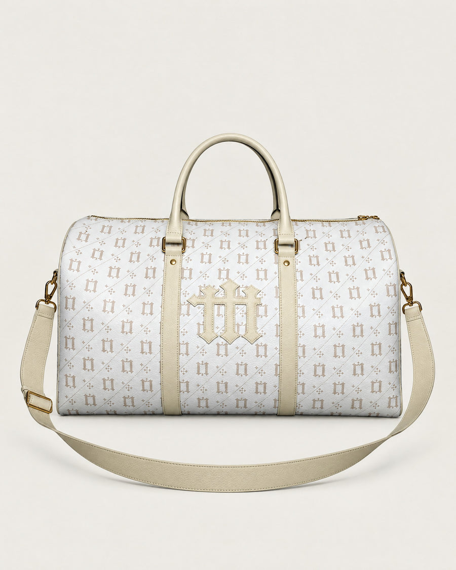 One Percent Weekender Bag (Creme and White), por la cara de la «m», con la correa